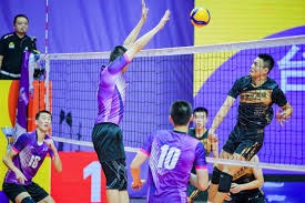 每体：弗里克将与巴萨续约一年，他在巴萨舒适&可能再待三、四年